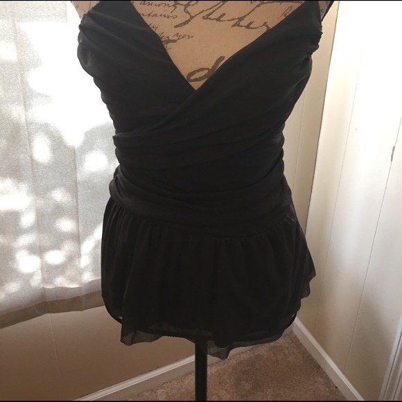 Express Tops - Express tank top in grey with chiffon